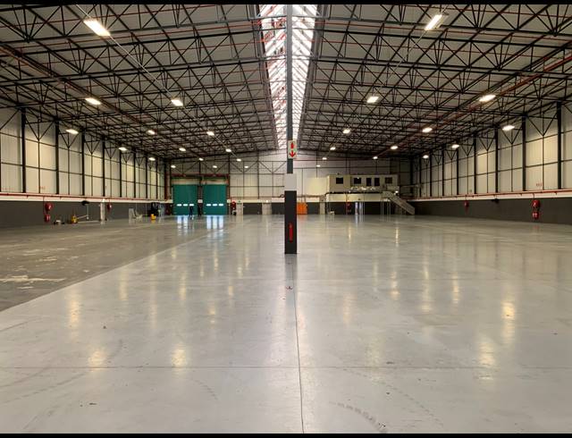 3,450M² FACTORY TO LET IN EPPING INDUSTRIAL
